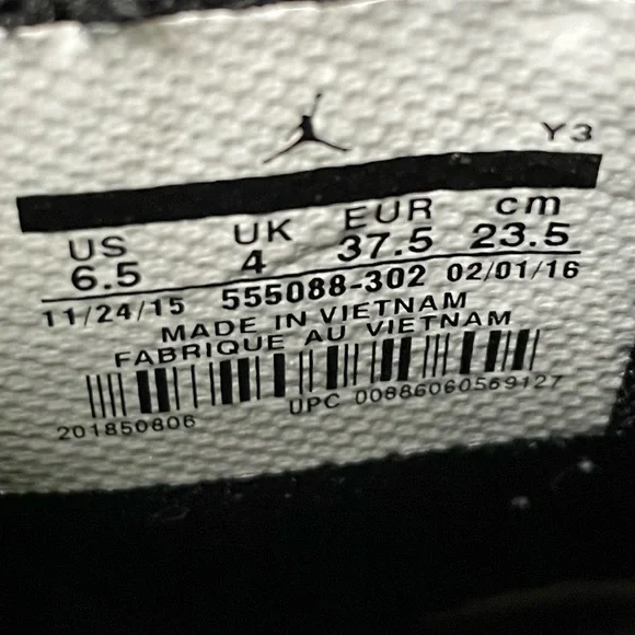 Nike Dunks - Picture 2 of 3